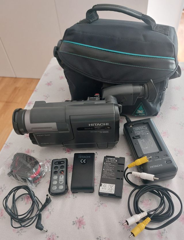 VIDEO CÁMARA HITACHI 8 mm VM-E210E