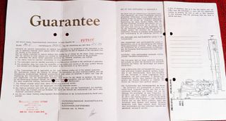 PIANO VERTICAL PETROF