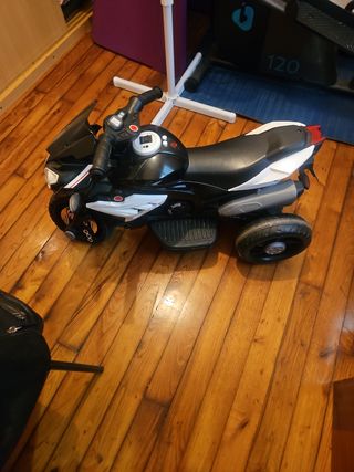 Moto eléctrica niño