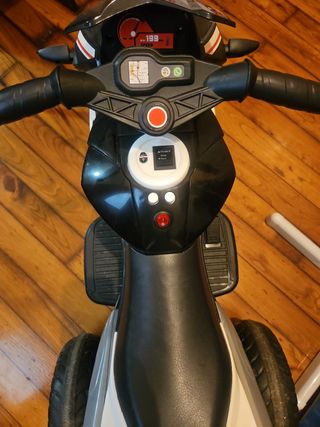 Moto eléctrica niño