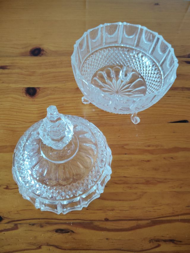 Bombonera cristal tallado