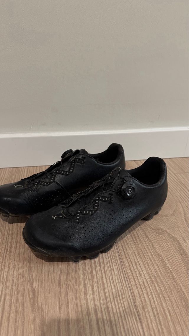 Zapatillas ciclismo Quoc - Talla 42