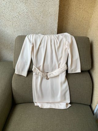 Vestido beige de Sfera para eventos