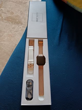 Smart Watch Your Fitness Tracker Donna