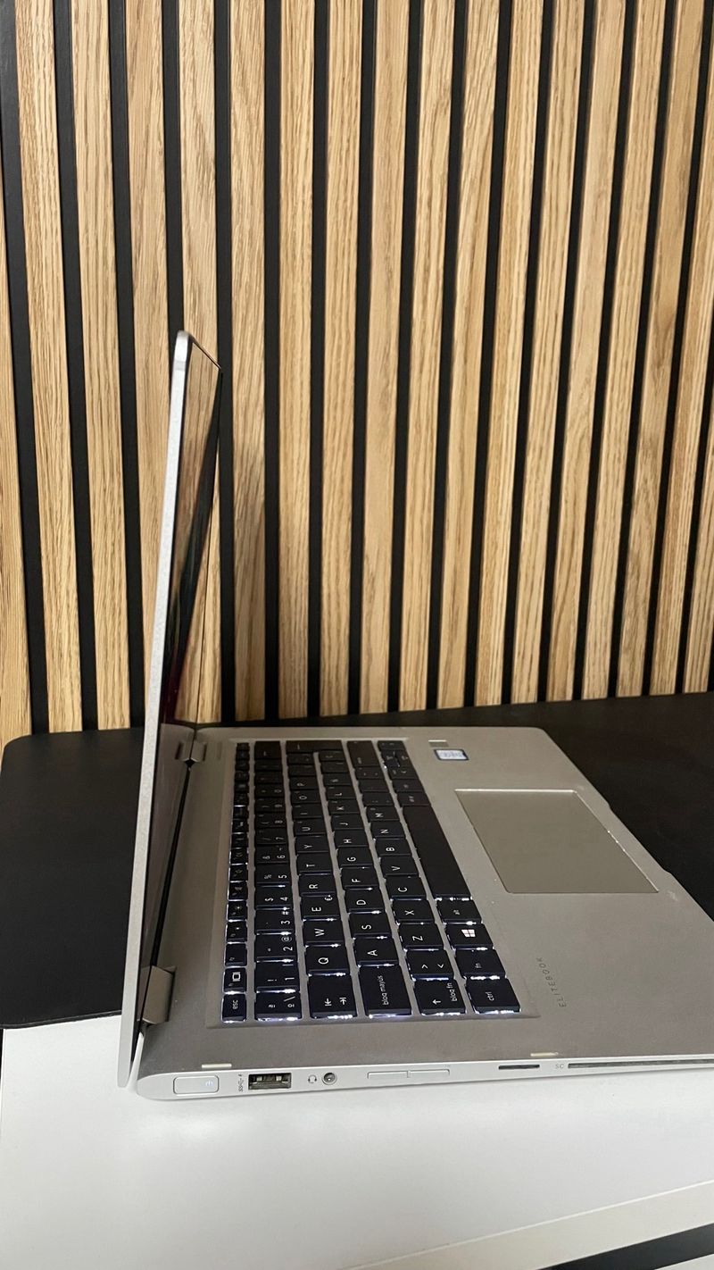 HP Elitebook Tactil 1TB/16RAM/i5 Win11 Mas Office afbeelding 3