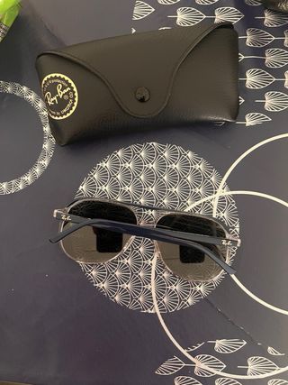 Gafas Ray-Ban, azules y grises