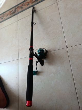 Caña Pesca + Carrete HZ7000.