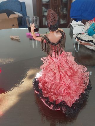 Preciosa muñeca antigua marin