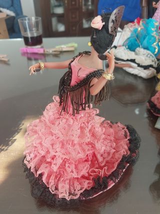 Preciosa muñeca antigua marin