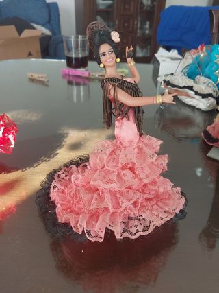 Preciosa muñeca antigua marin