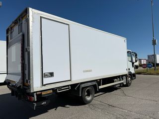 Iveco Eurocargo 100E18 Refrigerado - 2012