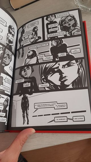 Cómic Reina roja. Una historia diferente