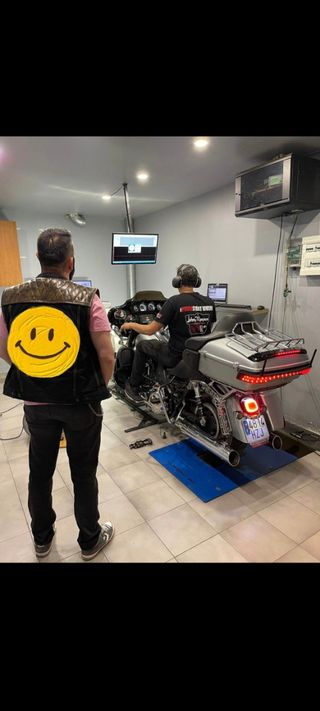 Harley Davidson ultralimited low 103"