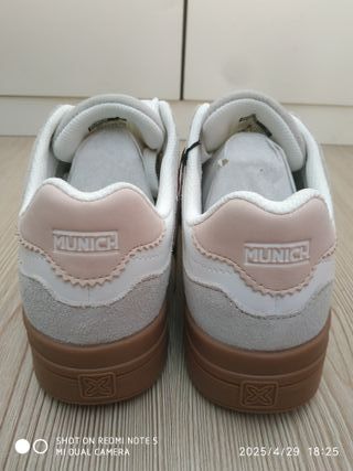 Zapatillas Munich Mina 04