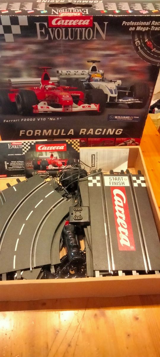 SCALEXTRIC CARRERA EVOLUTION