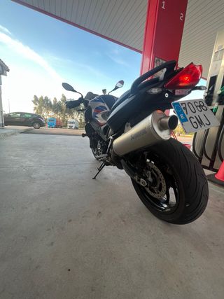 BMW F800R - Moto en perfecto estado