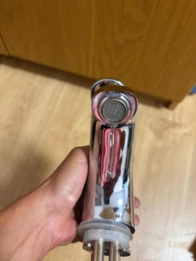 Grifos Roca dorados y plateados