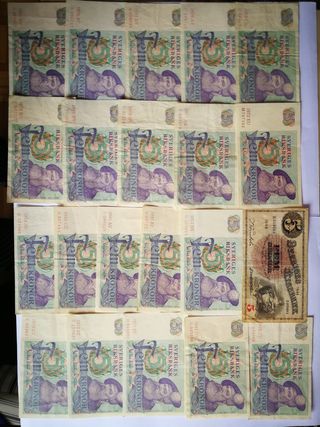 Lote 21 billetes de 5 coronas suecas.