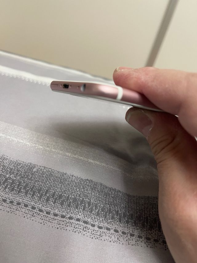 !! OFFERTA!! Iphone 6S per parti o riparazioni