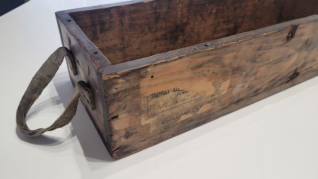 Rara scatola in legno per esplosivi dell'esercito