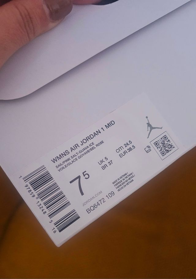 Zapatillas Nike Air Jodan Mid mujer nuevas