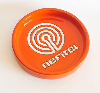 Cenicero vintage de ceramica publicidad NEFITEL