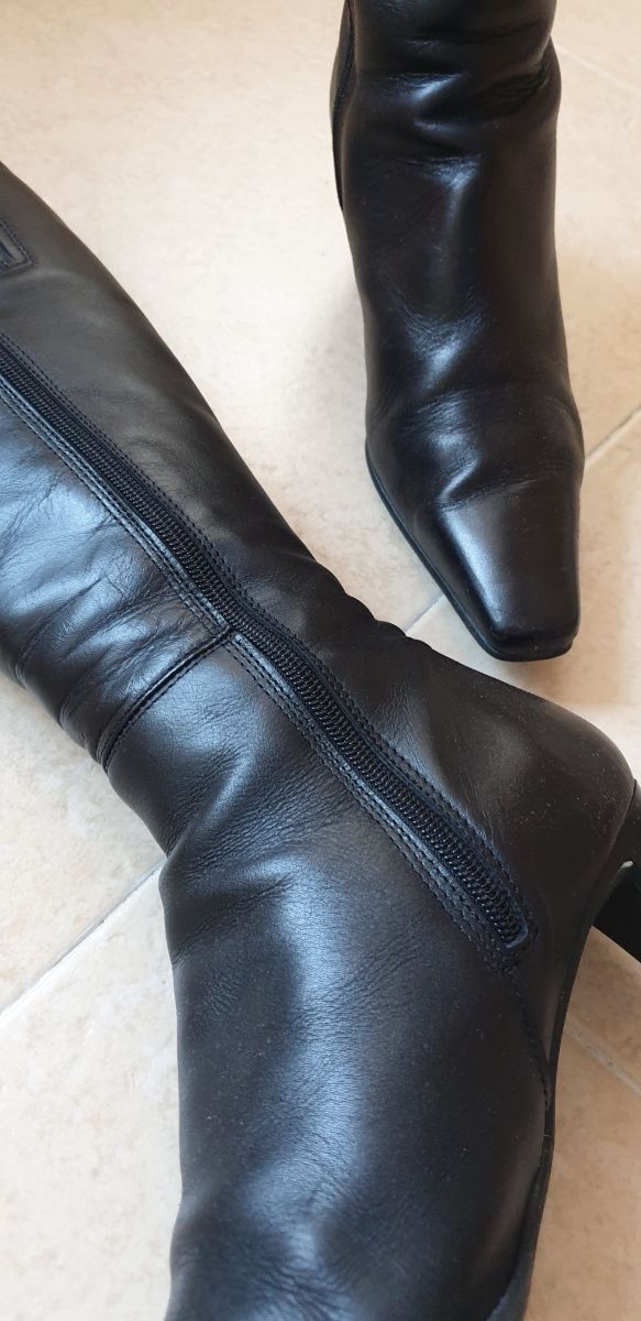 Botas altas negras piel