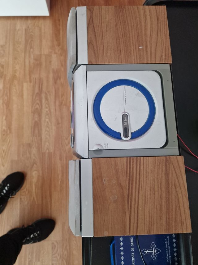 Minicadena Sunstech con MP3