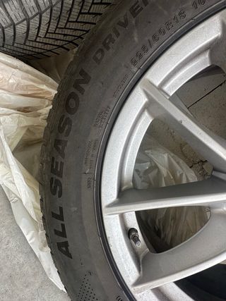 4 Llantas BMW 225/60R18 M+S