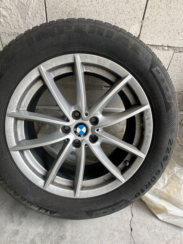4 Llantas BMW 225/60R18 M+S