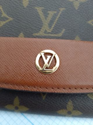 Bandolera Vuitton marrón