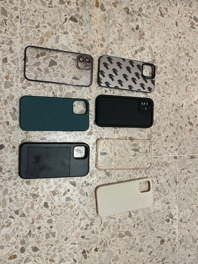 Fundas iPhone 12 - 7 unidades