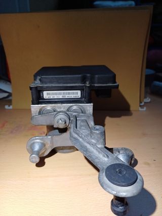 Centralita ABS Mercedes Clase B180