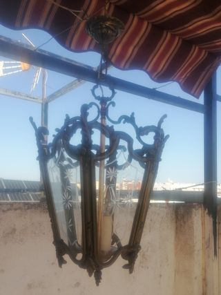 Pareja de faroles de techo en bronce y cristal