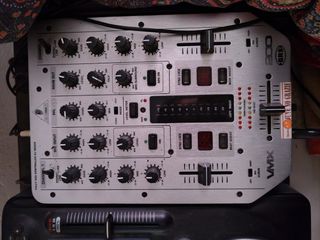 Numark CD Player & Mixer DJ Set