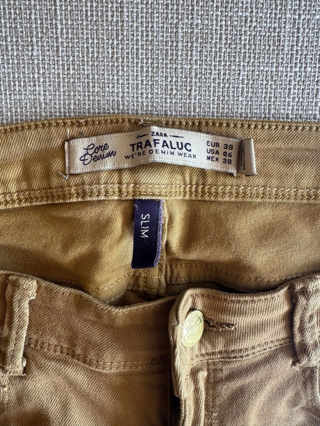 Pantalones Zara slim - marrón - talla 38