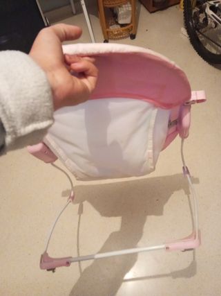 Cuna mecedora bebé de juguete