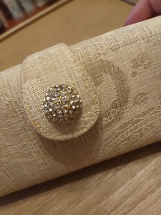 Bolso Clutch damasco beige dorado