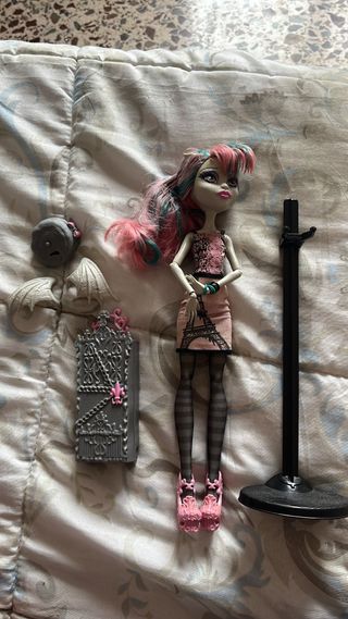 Muñeca Monster High Rochelle Goyle