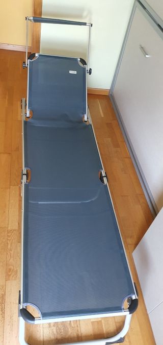 Tumbona Plegable - Negra y Plateada