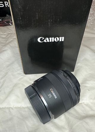 Canon RF 35mm F1.8 MACRO IS STM