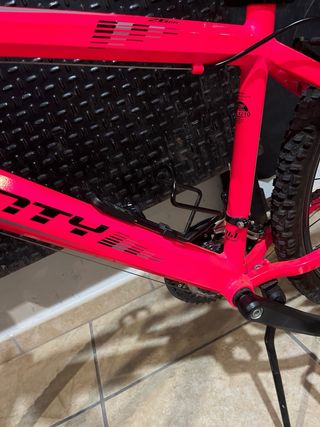 Bicicleta Montanbike rosa