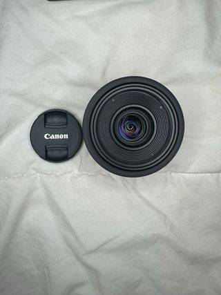 Canon RF 35mm F1.8 MACRO IS STM