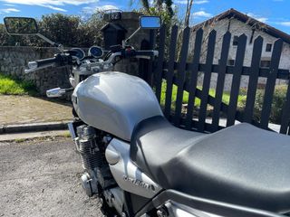 Yamaha XJR 1300 - Moto clásica