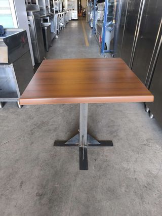 Mesa de sala de restaurante