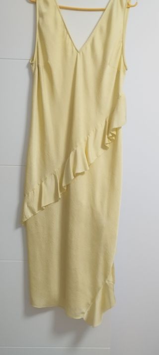 Vestido Amarrillo sin Mangas