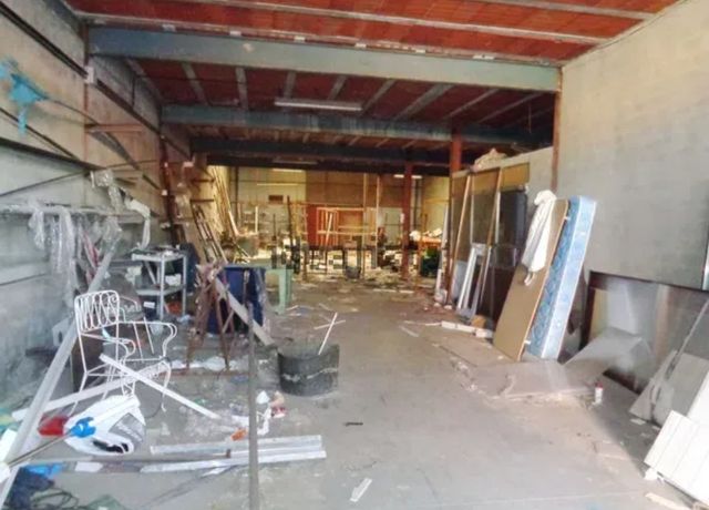 Nave industrial - 330m² - 2 plantas