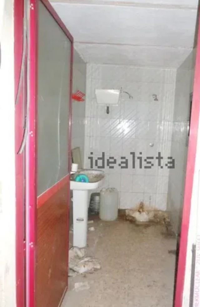 Nave industrial - 330m² - 2 plantas