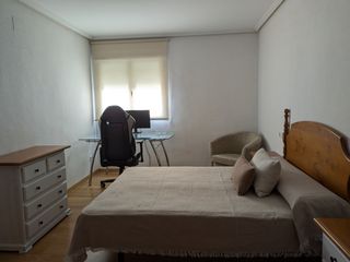 Alquiler apartamento con garaje