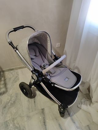 Carro bebe marca mamás y papás modelo O'carro